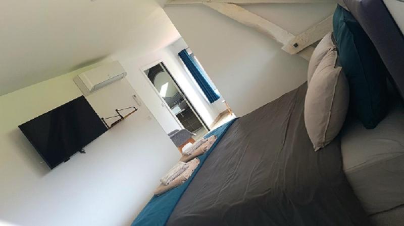 Bed and Breakfast Le 4 Монтіньяк Екстер'єр фото